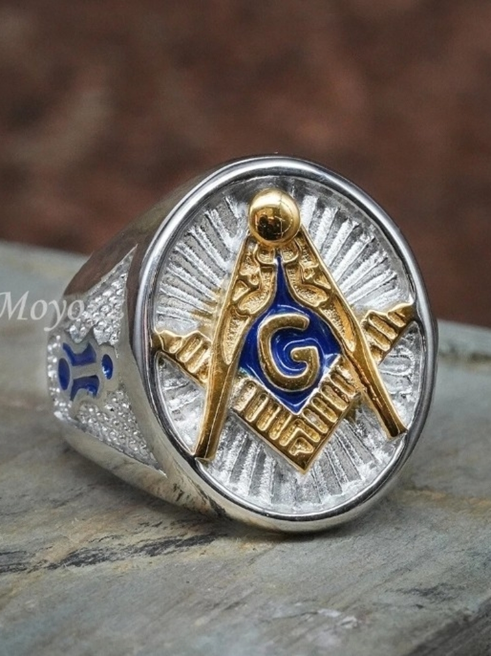 NWOT Stainless Gold & Blue Freemason Emblem Men's Signet Ring.